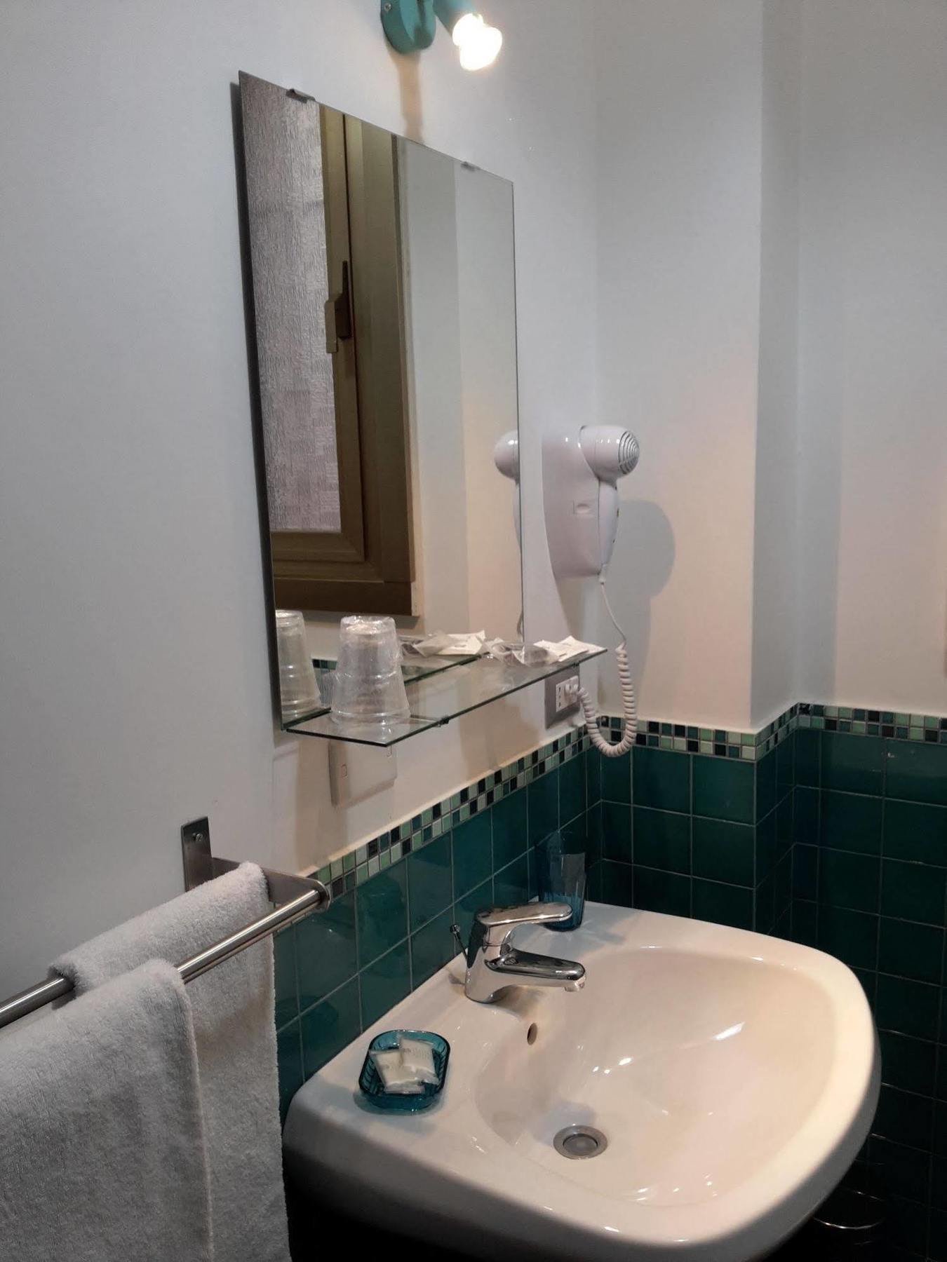 La Suite Di San Pietro Rome Exterior photo